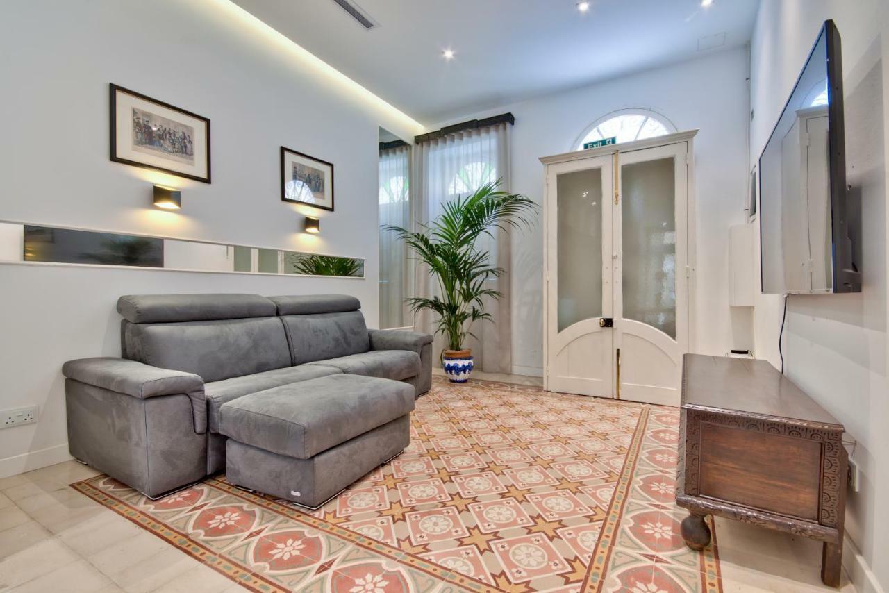 Вилла Vacation Townhouse Слима Экстерьер фото